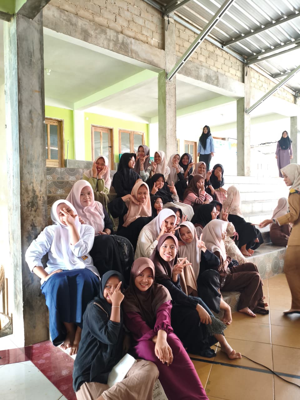 Latihan Bersama Persiapan Acara Perpisahan